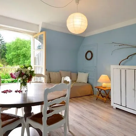 Du Jardin Francais * إيرمينونفيل
